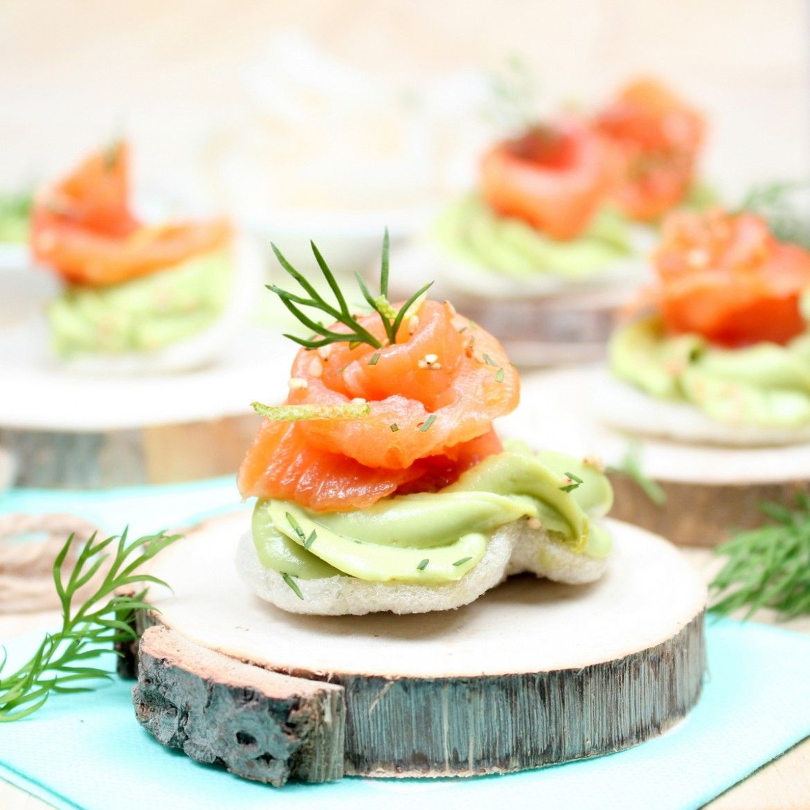 Salmon Roses (English)